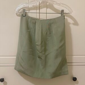 Hugo Buscati Collection 100% silk vintage skirt in sage green